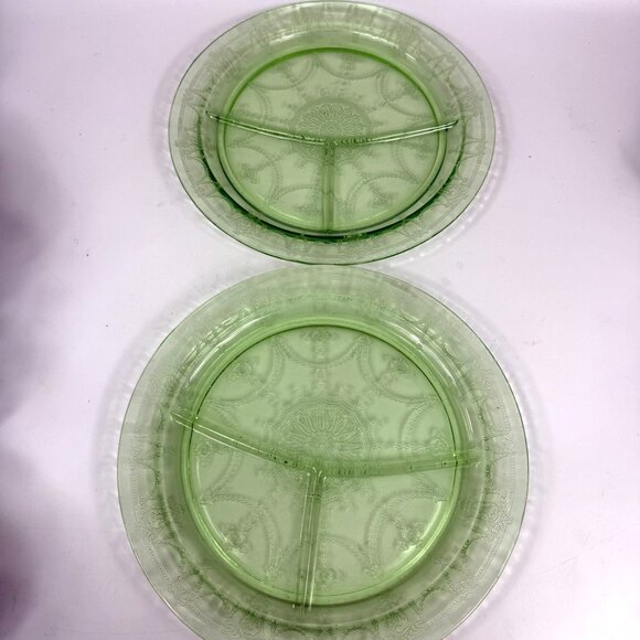 Anchor Hocking Cameo Uranium Green Divided Grill Plate 10 1/2 Inch Depression Gl - Picture 6 of 6